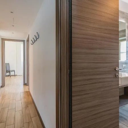 Apartment Apt. Luxury Britannia